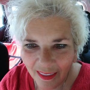 Meet your Posher, Pamela